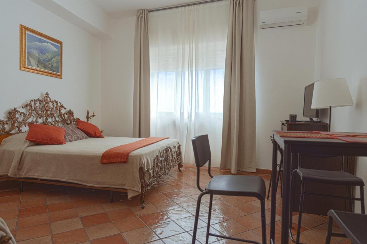La Venere Hotel ตาออร์มินา ภายนอก รูปภาพ